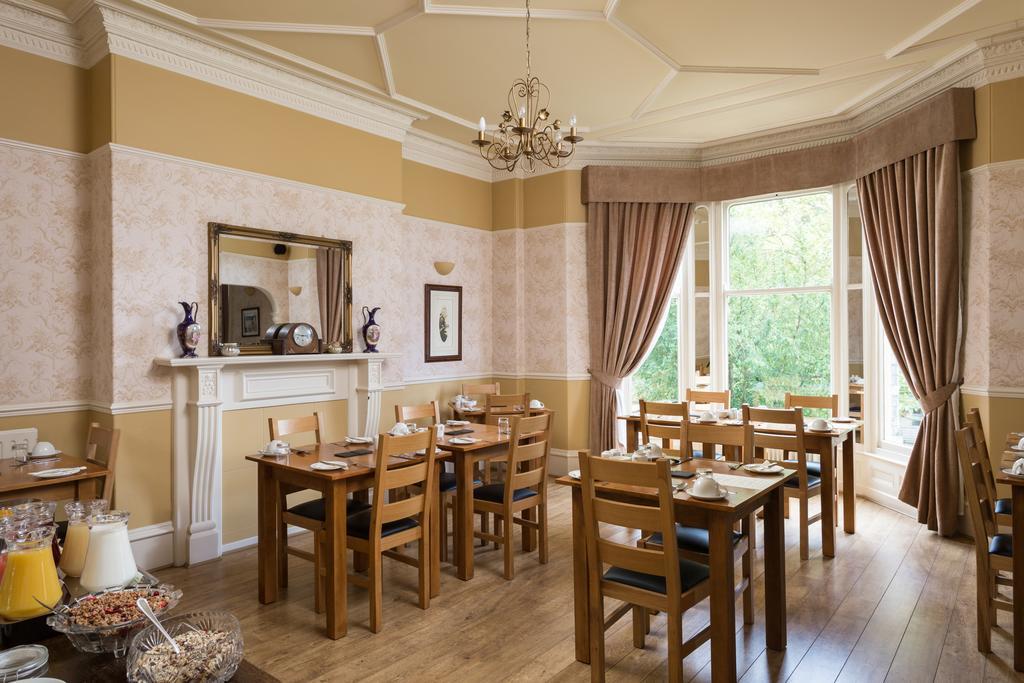 Bishops Guest Accommodation Йорк Экстерьер фото