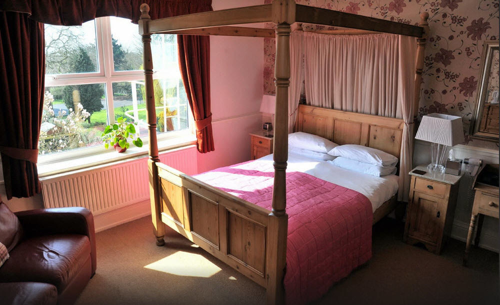 Bishops Guest Accommodation Йорк Экстерьер фото