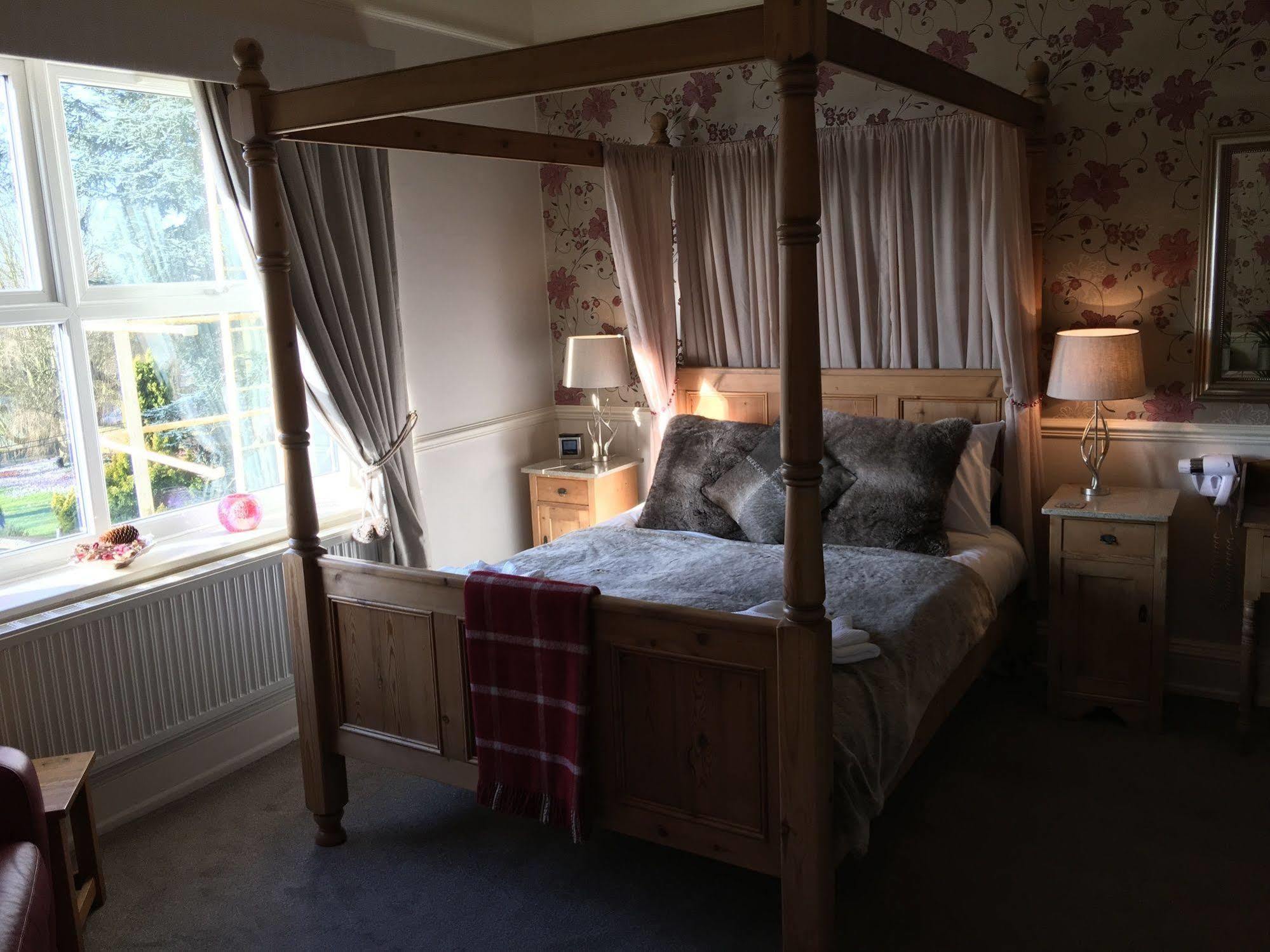 Bishops Guest Accommodation Йорк Экстерьер фото