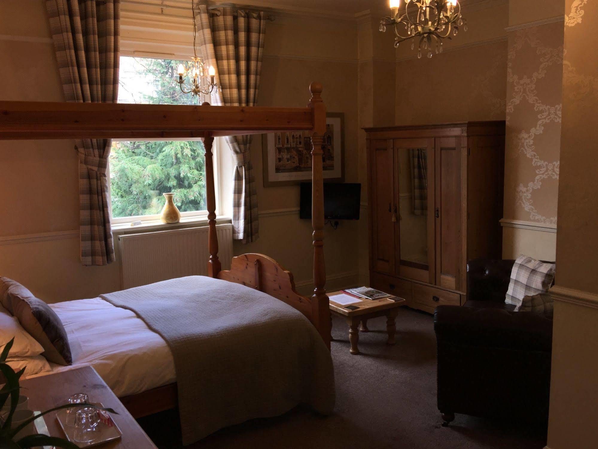 Bishops Guest Accommodation Йорк Экстерьер фото